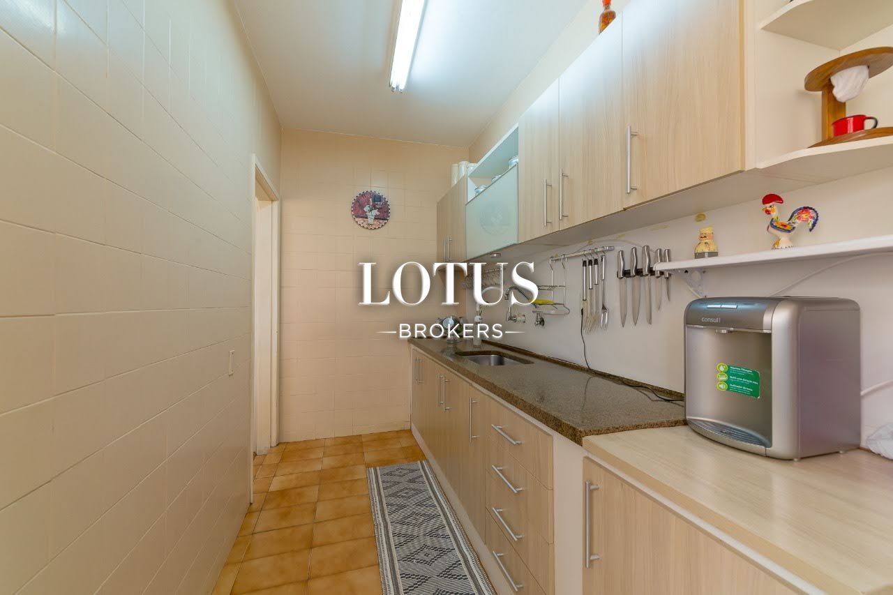Casa com 3 dormitórios à venda na Colônia, Jundiaí-SP